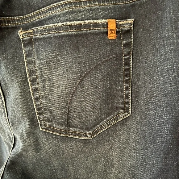 Women’s Joe's Jeans Clarissa Dark Indigo distressed skinny Straight Fit Denim 👖 - Picture 5 of 7